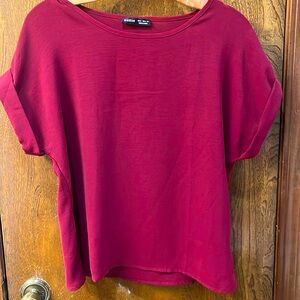 Burgundy blouse with cuffed sleeves